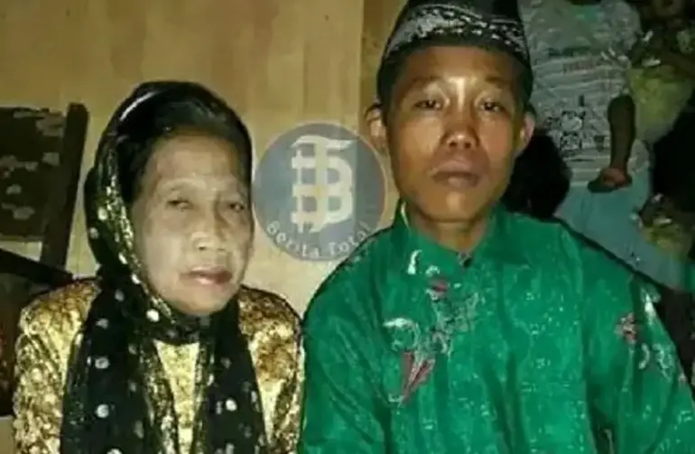 پیرزن70