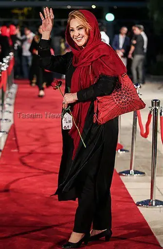 Nasrin_Moghanloo_at_16th_Hafez_Awards