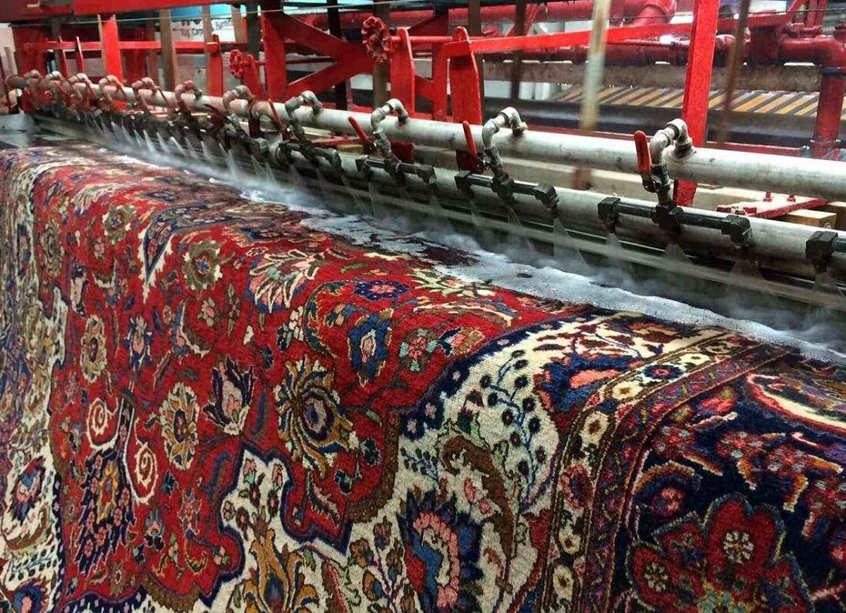 اعلام  نرخ شست و شوی فرش ماشینی، دستباف و موکت برای خانه‌تکانی عید 
