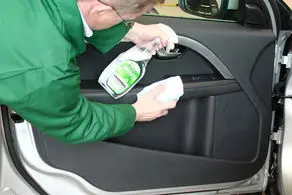 چگونگی تمیز کردن و ضدعفونی کابین خودرو + فیلم