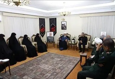 حضور رئیس دفتر رهبری انقلاب در منزل سردار سلامی