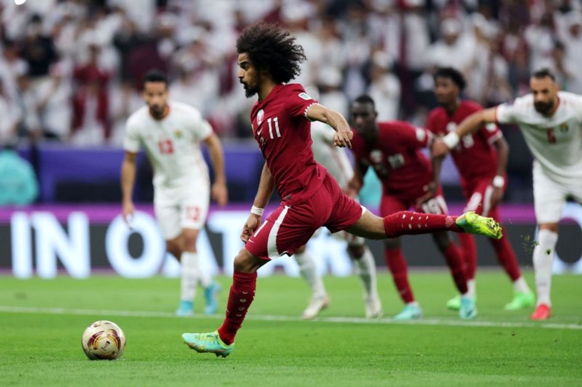 اکرم عفیف اثرگذارترین بازیکن تاریخ جام ملت‌های آسیا