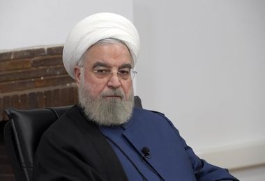 دکتر روحانی رأی خود را به صندوق انداخت