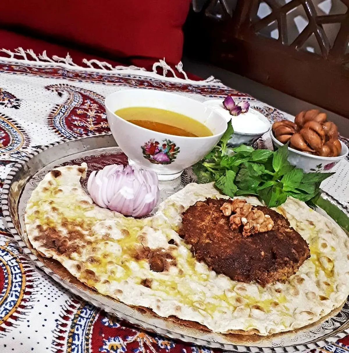 سحری چه بخوریم تا در طول روز پشیمان نشویم؟