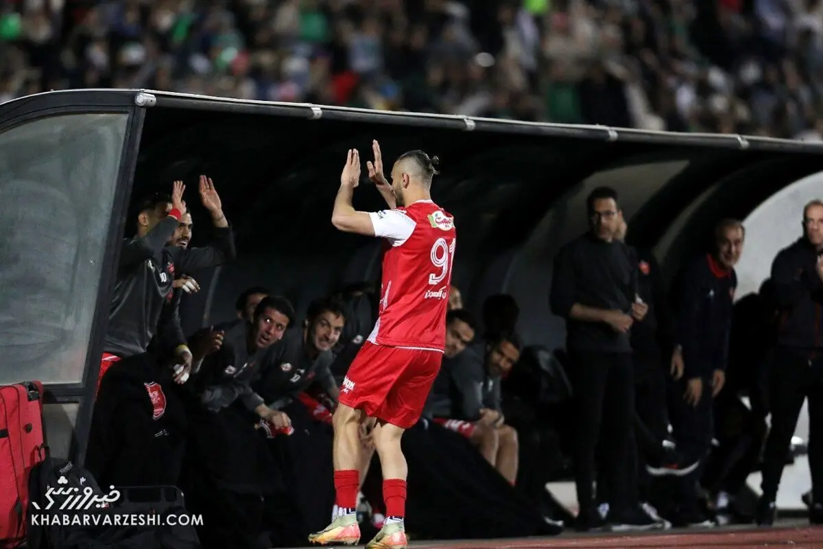 ستاره پرسپولیس دیدار با نساجی را از دست داد؟