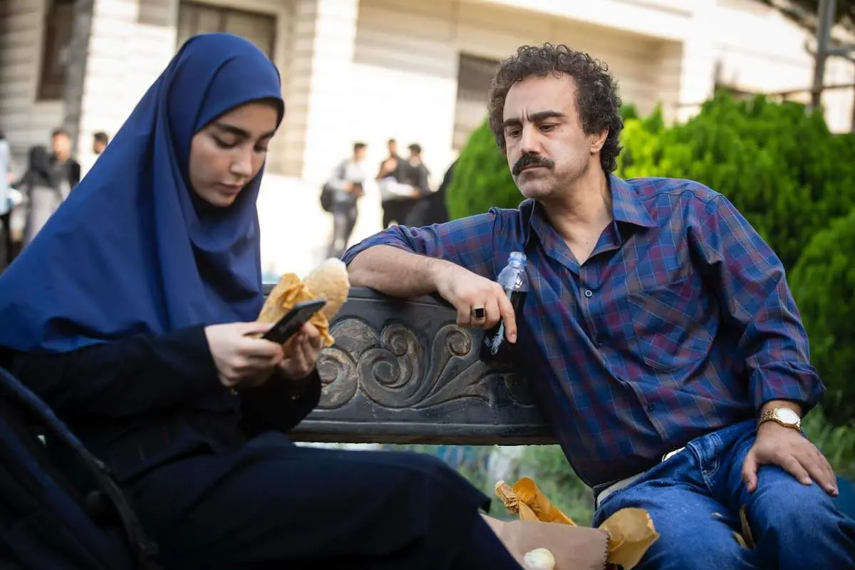 سارا و نیکا پایتخت با خانواده جذاب واقعی شان/ عکس
