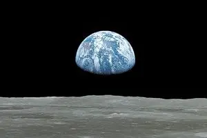 تصاویر طلوع خیره‌کننده زمین از پشت ماه+فیلم