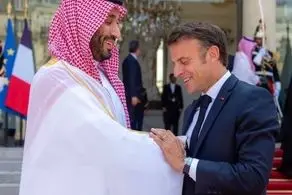 تصویر جالب از استقبال مکرون از بن سلمان+ببینید 