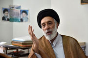 واکنش تند هادی خامنه‌ای: باید به برخی گفت مگر الگوی شما رژیم شاه و غرب است؟