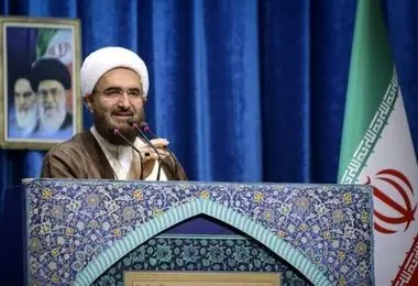 علی اکبری خطیب نماز جمعه تهران: اجازه بدهید از مجلس بابت تعطیلی روز شنبه‌ها گلایه کنیم

