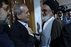 مسعود پزشکیان وارد قم شد 