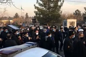 علی انصاریان در خانه ابدی آرام گرفت/ بزرگان فوتبال ایران در مراسم خاکسپاری انصاریان