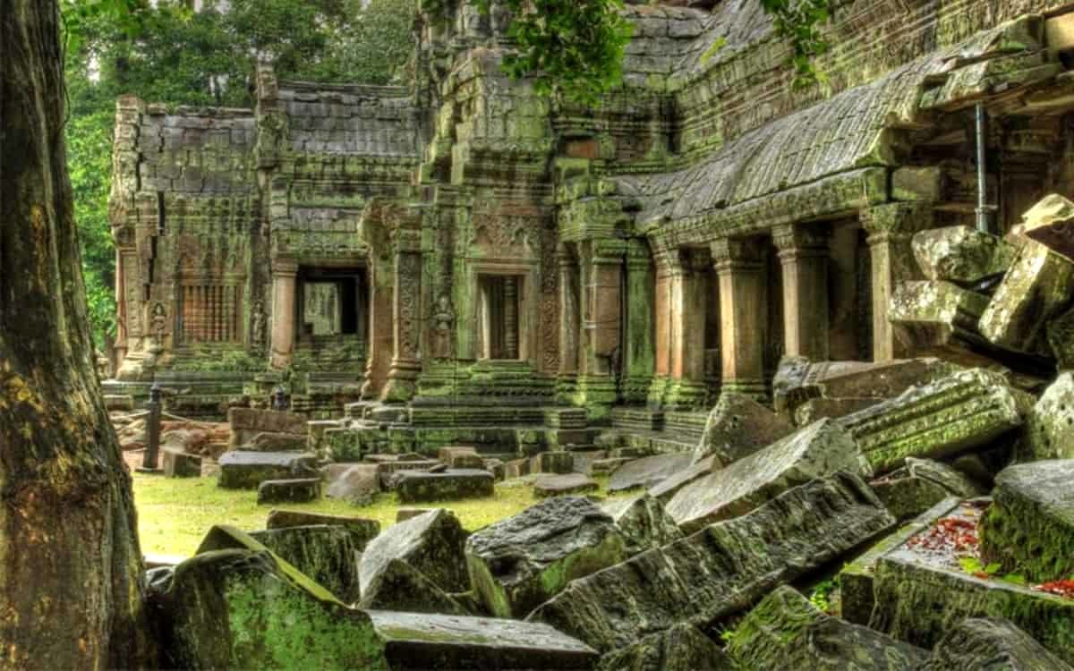 بزرگترین معبد جهان که تا سال‌ها در بین جنگل‌ها مخفی بود!+ تصویر