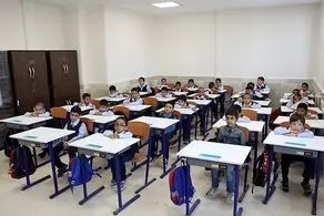 درخواست ناجور دانش آموز تنبل از خانم معلم در پایین برگه امتحانی اش/ عکس