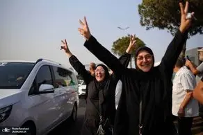 تصاویر استقبال زنان از لاریجانی + ببینید 