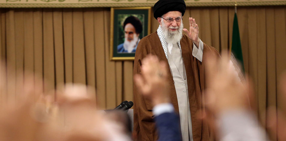 جمعی از قاریان قرآن عازم حج تمتع با رهبر انقلاب اسلامی دیدار کردند 