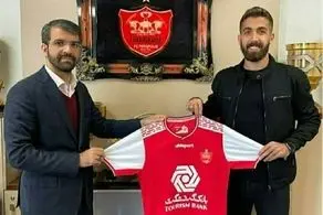 ثبت قرارداد مدافع پرسپولیس؛ فرجی‌ مشکلی برای دیدار با نفت ندارد