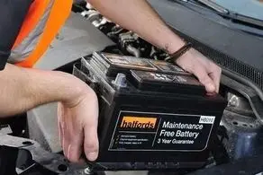 چرا در فصول گرم، خرابی باتری خودرو افزایش می یابد؟
