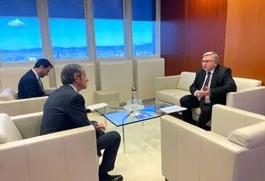 با گروسی درباره ایران رایزنی کردم 