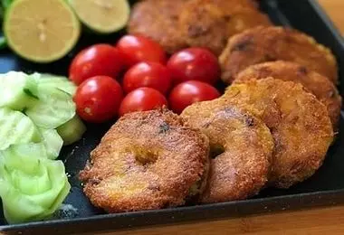 ناهار امروز را مقوی و متنوع بپز/ طرز تهیه کتلت اسفناج سیب زمینی