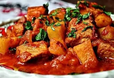 طرز تهیه پخت تاس کباب با مرغ برای شام امشب