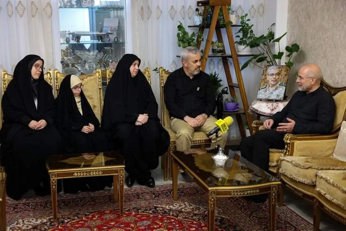 تصویر دو دختر و برادر سرلشکر باقری + ببینید