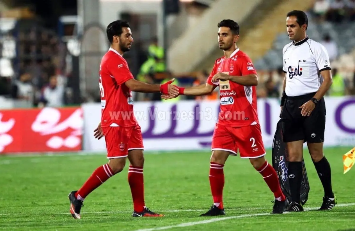 ستاره های پرسپولیس به ذوب آهن رسیدند