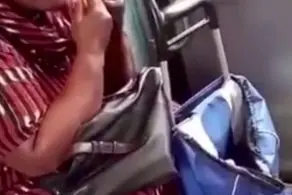 این زن وسط مترو ریشش را تراشید! + عکس