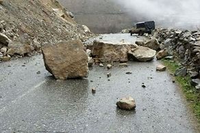 فاجعه بزرگ، ریزش مرگبار سنگ در محور هراز کشته گرفت/ جزئیات