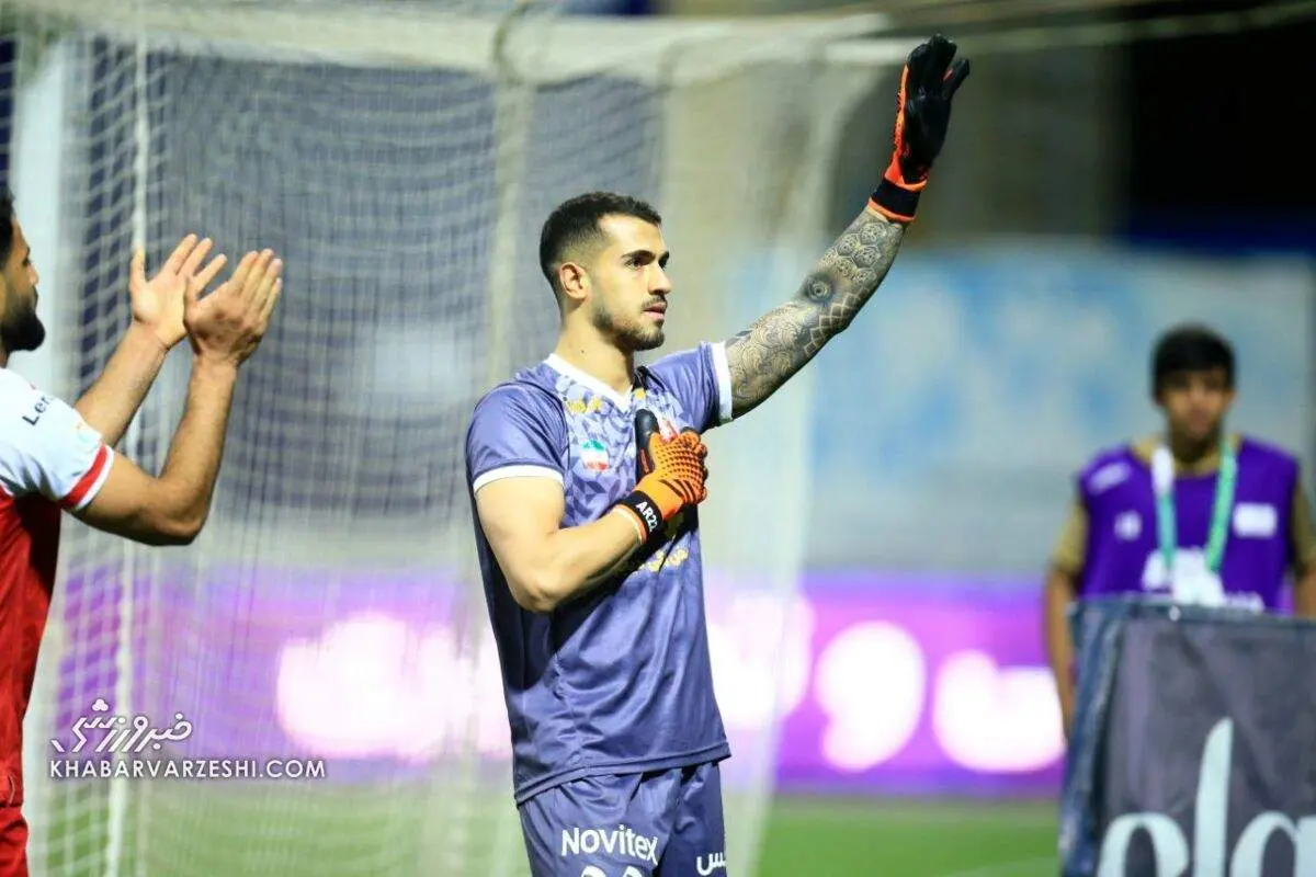 استوری گلر جوان پرسپولیس از چت با امید جهان