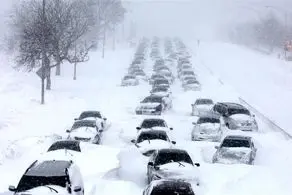 نجات سرنشینان ۵۰۰ خودرو در محور بیجار - تکاب