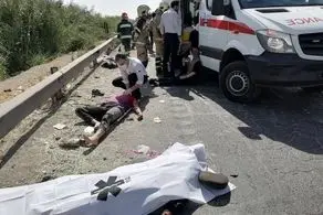 واژگونی هولناک اتوبوس قم _ مشهد/ تعداد کشته‌ها و مجروحین اعلام شد