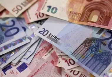 قیمت دلار برگشت/ آغاز ریزش قیمت دلار امروز یکشنبه ۲۲ تیر ۱۴۰۴