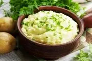 طرز تهیه بورانی سیب زمینی؛ غذایی سیرکننده برای کودکان