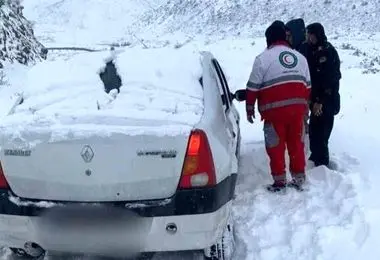 گرفتاری حدود ۸۰۰۰ نفر در برف و کولاک در نقاط مختلف کشور