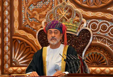 سلطان عمان به مقام معظم رهبری پیام داد 