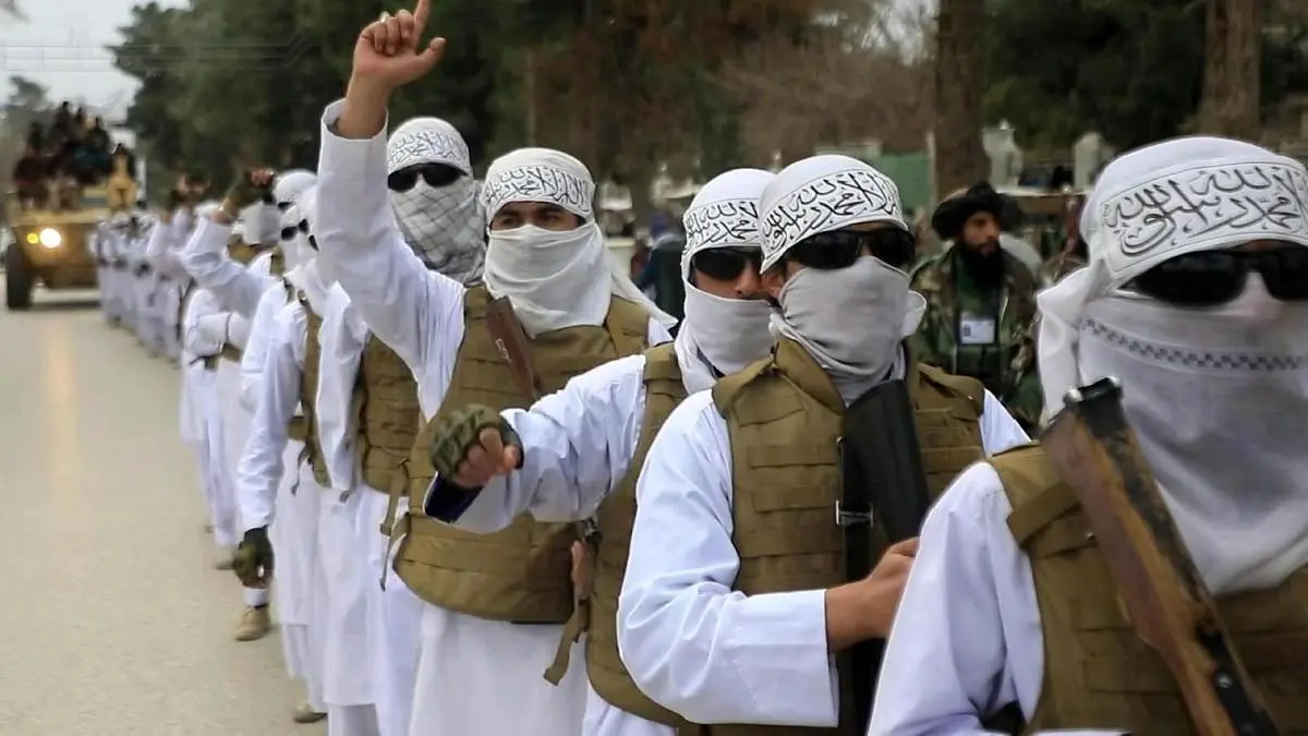 ادعای بلومبرگ: هنگام درگیری مرزی با ایران، طالبان صد‌ها بمب‌گذار انتحاری را به مرز فرستاده بود 