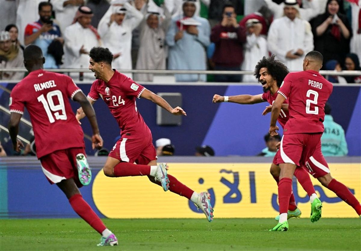 مهاجم قطر، بهترین بازیکن زمین شد
