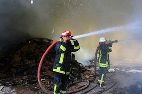 فوری/ انفجار وحشتناک در قزوین جان یک آتش نشان را گرفت