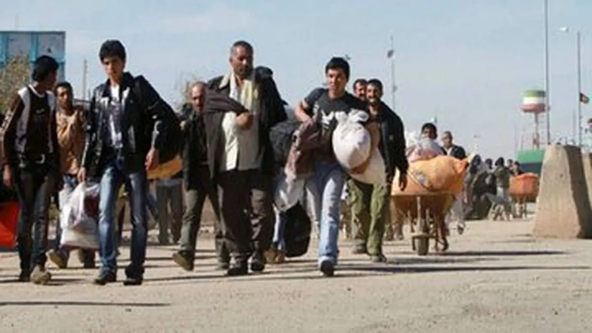 اخراج فوری افغانها از ایران آغاز شد