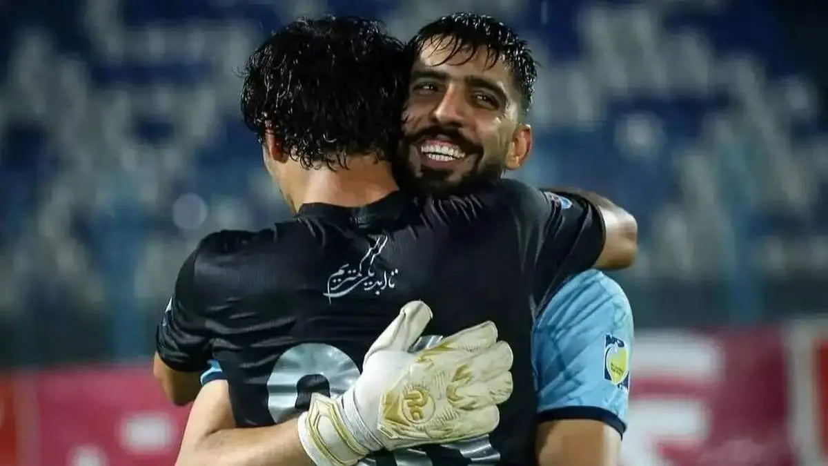 گلر جدید استقلال با ۵۵ کلینشیت آمد