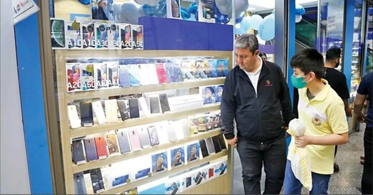 این مدل گوشیهای سامسونگ ارزان شدند/ جدول