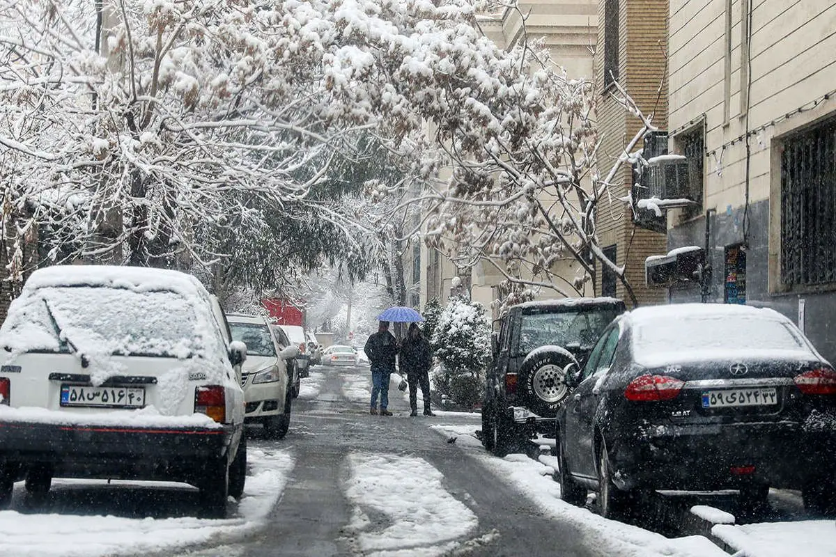 بارش برف و باران در جاده‌های ۱۰ استان