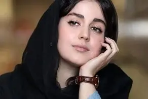 عکس‌های جنجالی| تیپ منشوری و بدون روسری بازیگر زن سینمای ایران در ترکیه/ «افسانه پاکرو» چرا اینطور لباس پوشیده است؟