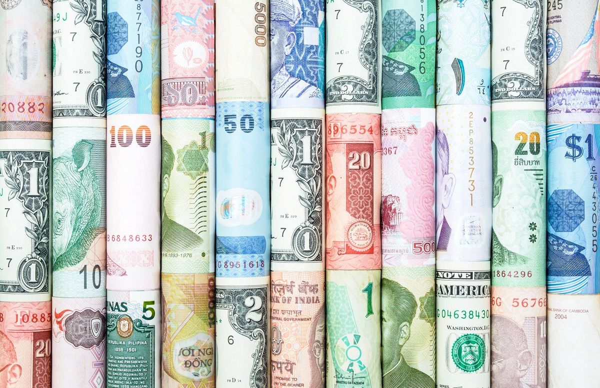 قیمت دلار و یورو شنبه ۲۷ آبان ۱۴۰۲/ جدول