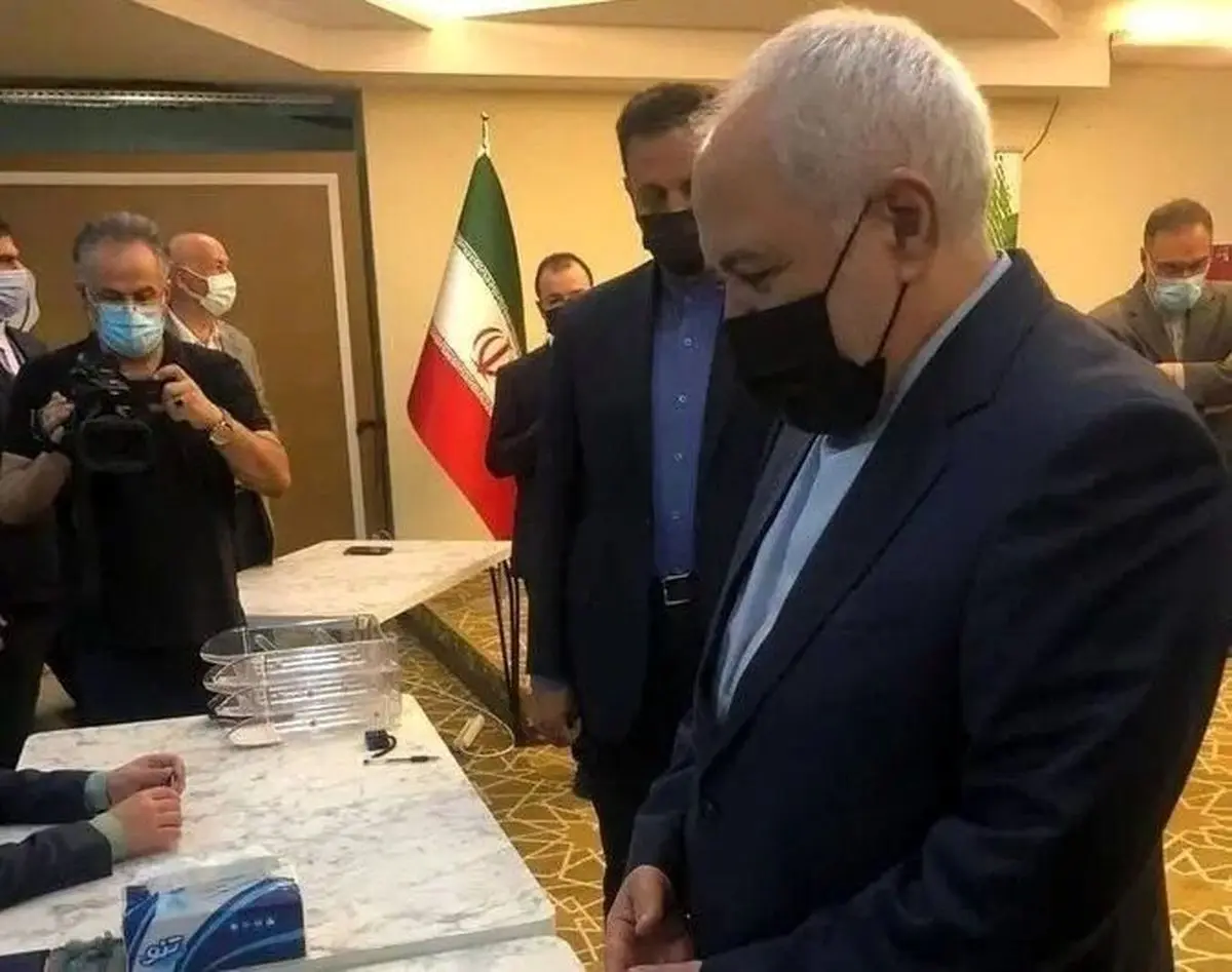 وزیر خارجه دولت حسن روحانی رای داد + عکس