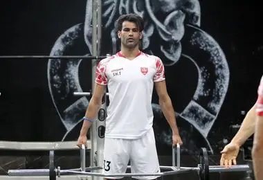 آل کثیر : کاش حتی با بی احترامی می‌گفتند برگرد پرسپولیس!/ فیلم