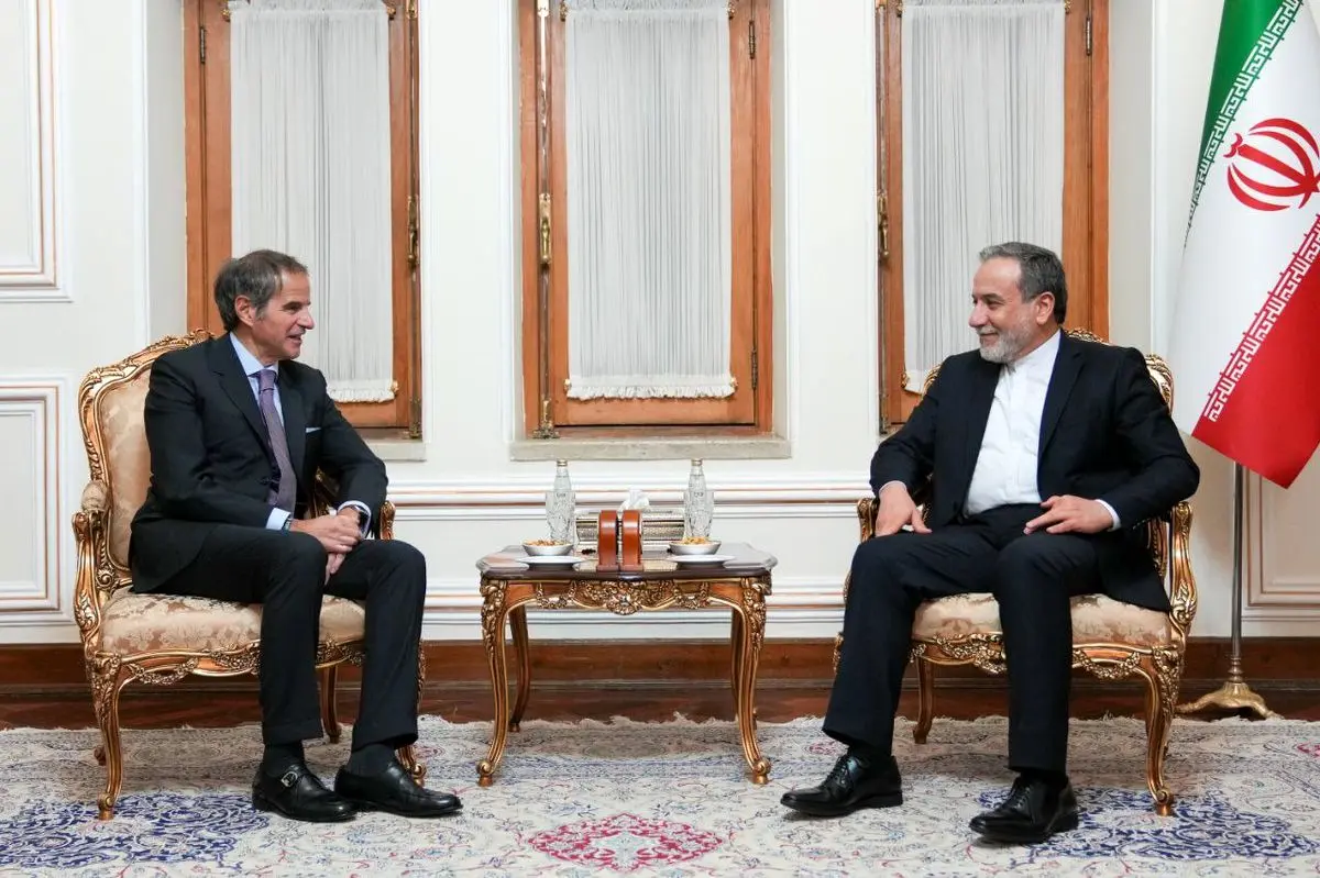 عراقچی: گفتوگو با گروسی مفید بود