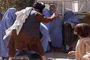طالبان به زنان تیراندازی کرد