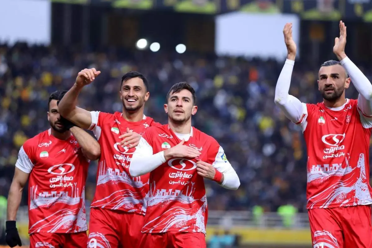 پیشنهاد دو سر برد پرسپولیس با جذب مدافع جدید!